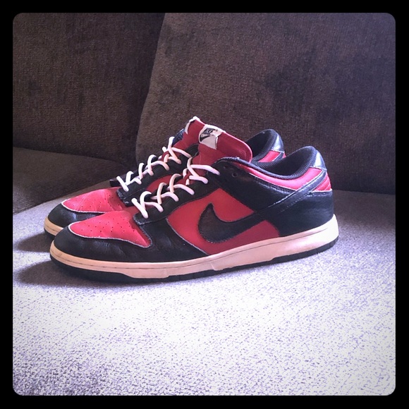 bred dunks low
